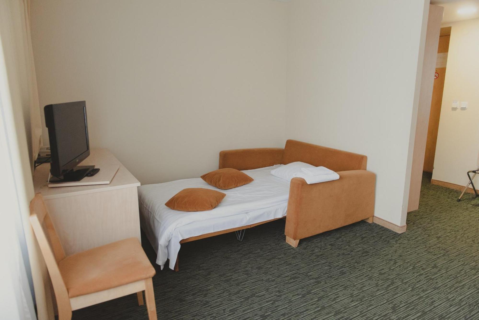 Park Hotel Latgola Daugavpils Exterior photo